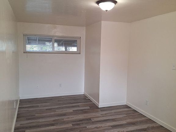 5th image of 2553 Lexington St APT B