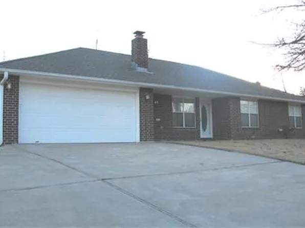 2905 Falcon Rd, Springdale, AR 72762