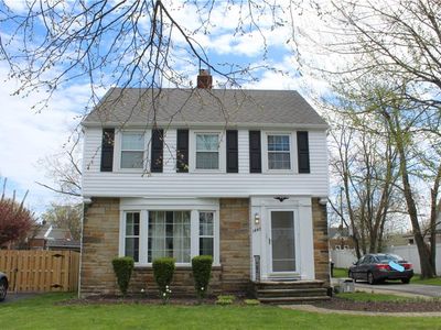 1447 Willshire Rd, Lyndhurst, OH, 44124