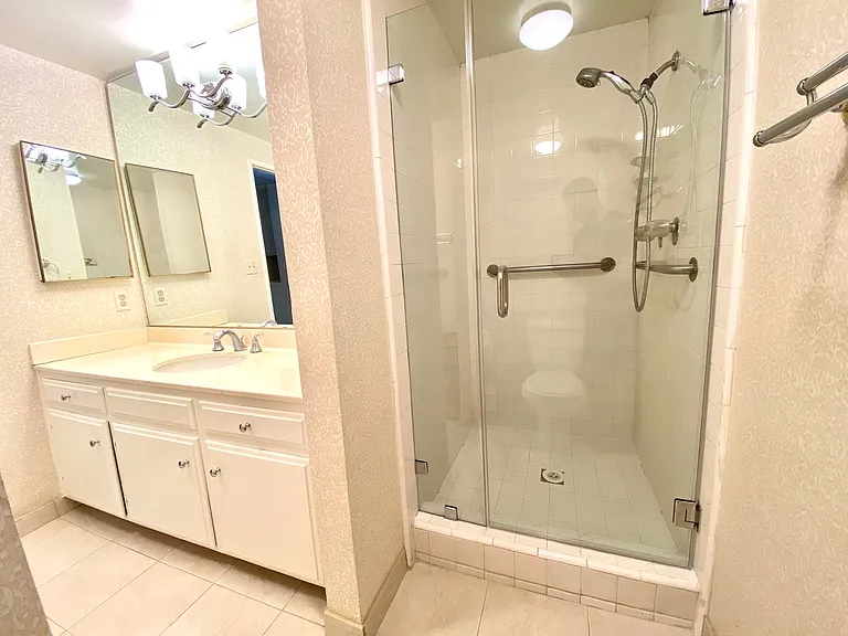 10671 Holman Ave #107 — Photo 13