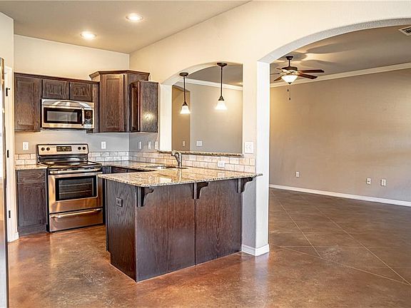 4th image of 2868 W Millstone Dr