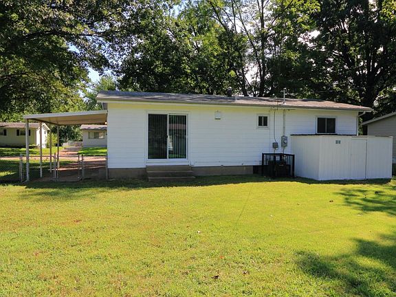 3rd image of 285 Elmdale Dr