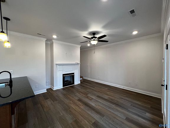 5th image of 26092 Breakers Cir