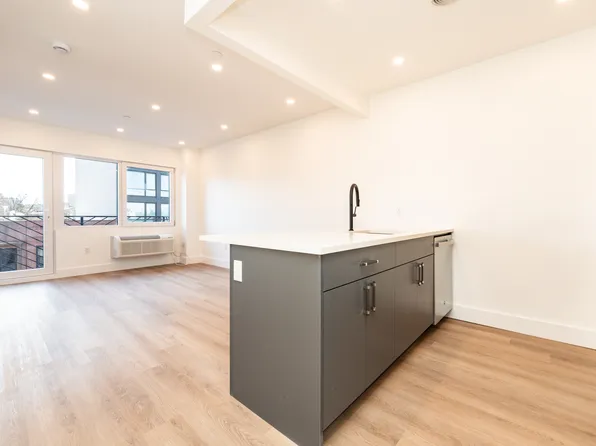 28 Spencer Place image 1 of 19