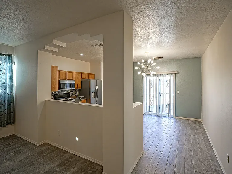 723 Seaborn Dr SW — Photo 10