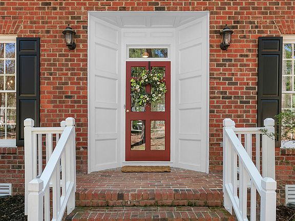 3rd image of 12037 Deer Run