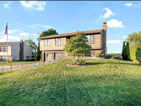 2nd image of 110 Scottsdale Dr