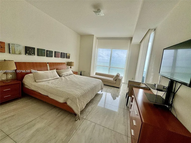 18101 Collins Ave #4302 — Photo 8