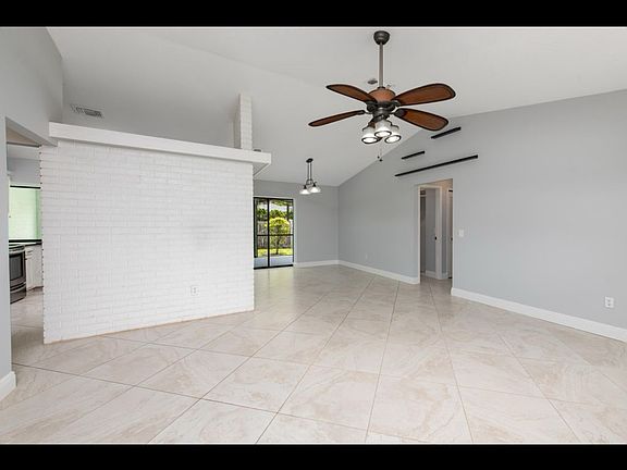 4th image of 1340 SW 25th Ln
