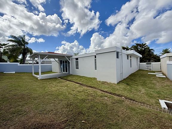 2nd image of Urb Ciudad Jardin I 83 Calle #6