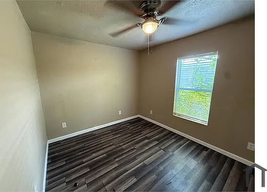 1120 Rich Ave #A — Photo 1