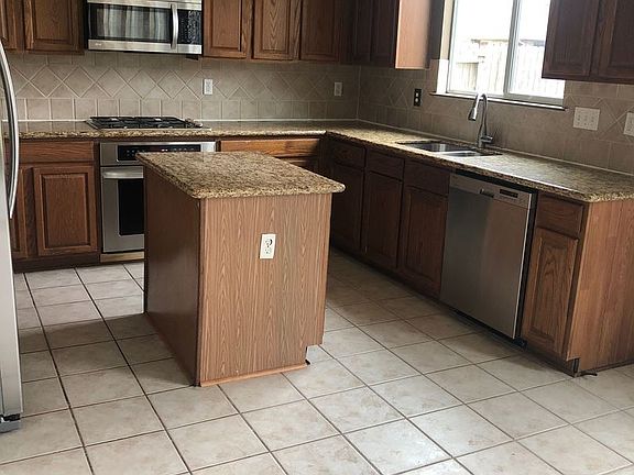 4th image of 9107 Huckinston Ct