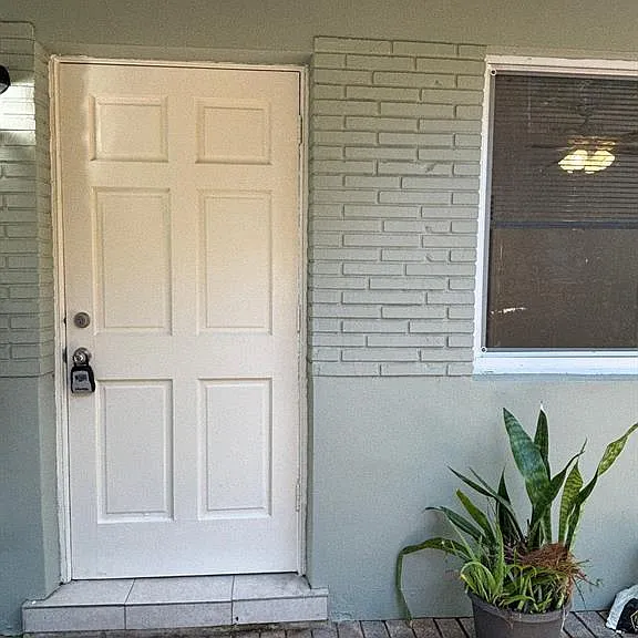 1713 N Dixie Hwy #3 — Photo 5