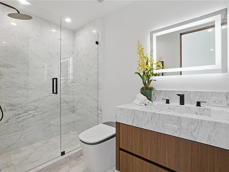 400 Heliotrope Ave — Photo 17