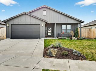 3738 Durst St, Medford, OR 97504