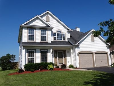 174 Fieldcrest Dr, Bartlett, IL, 60103