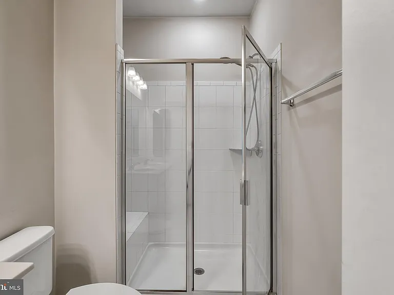 42281 Belgrave Gardens Ter — Photo 47
