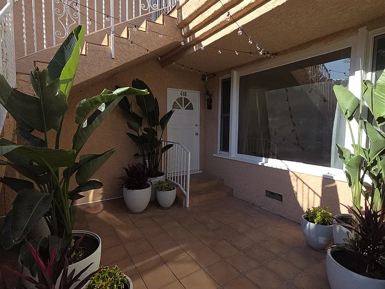 418 S Roxbury Dr #418 — Photo 27