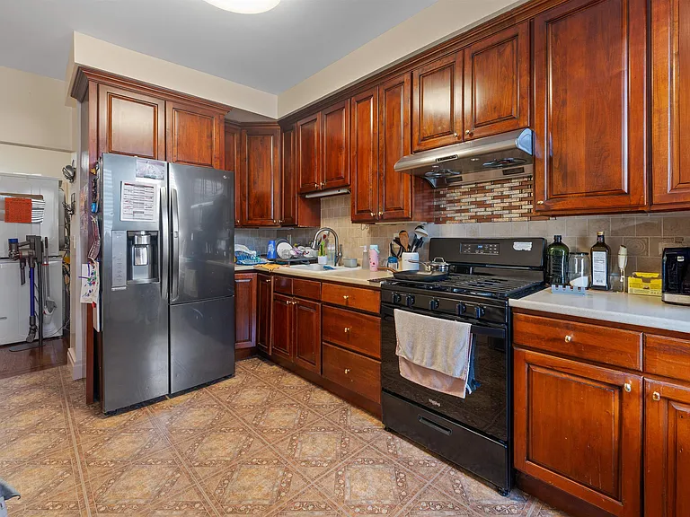13 W 27th St #2 — Photo 3
