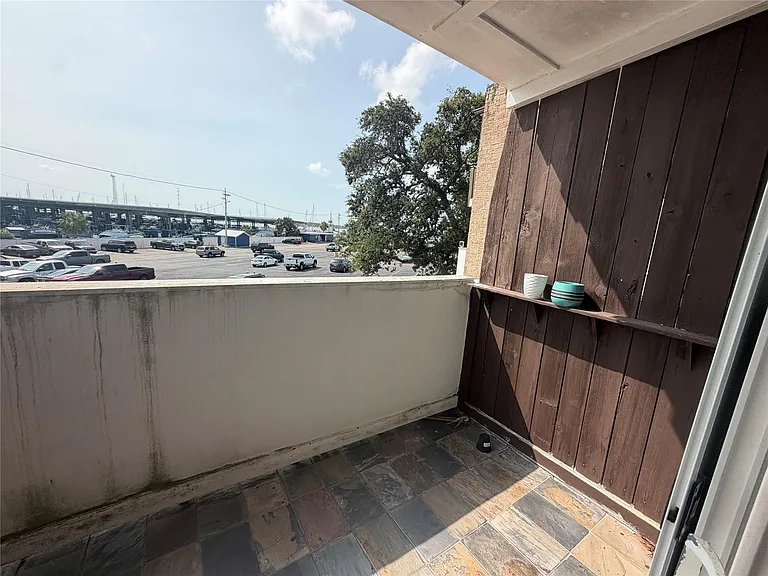 702 N Holiday Dr #3 — Photo 12