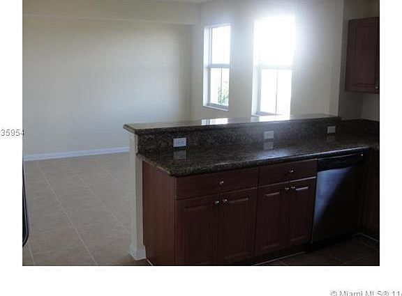 4th image of 11401 89th St #208