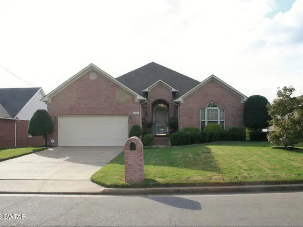2163 Oakview Ave, Dyersburg, TN 38024