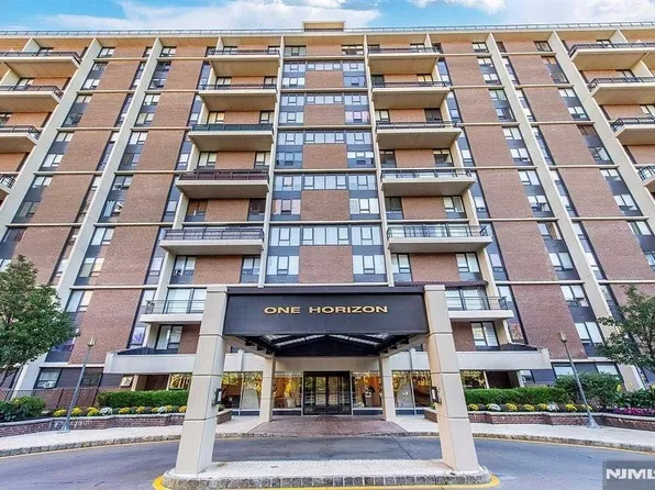 1 Horizon Rd APT 1220, Fort Lee, NJ 07024