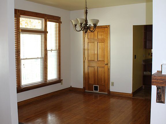 Dining room & walk in pantry