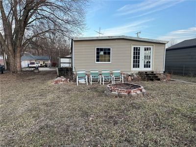 723 Yoeke St, Tonganoxie, KS, 66086
