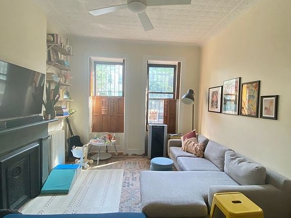 3rd image of 174 8th St #1