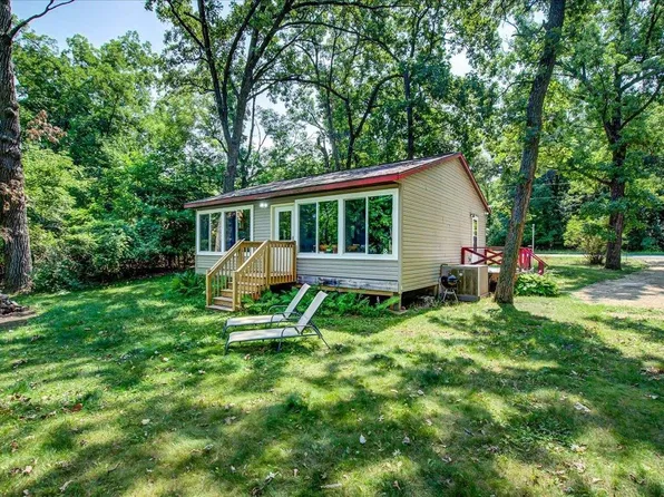 W6014 Freedom Rd, Montello, WI 53949