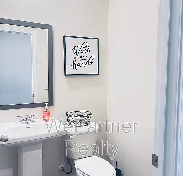 108 Peterson St NW — Photo 14