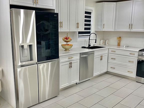 2nd image of 3370 Appleford Way