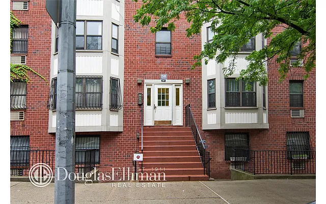 Sold by Douglas Elliman | media 16