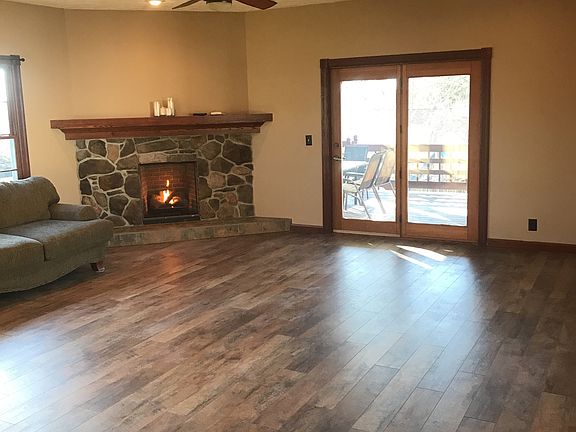 4th image of 300 N Main St
