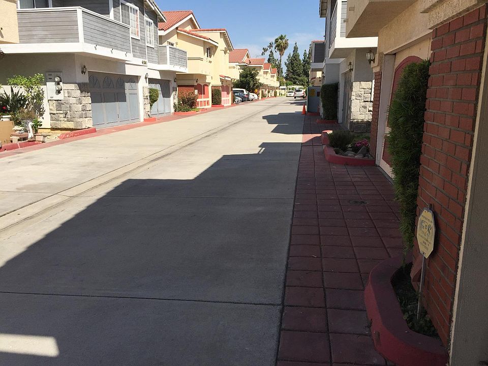 2nd image of 4130 La Rica Ave #A