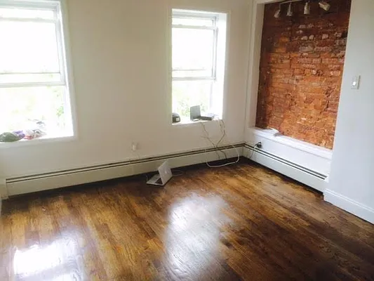 Rented by Elite NY Holdings | media 16