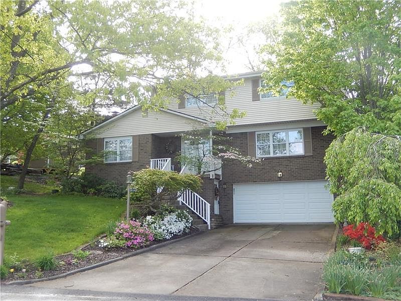 2nd image of 12472 Longview Dr
