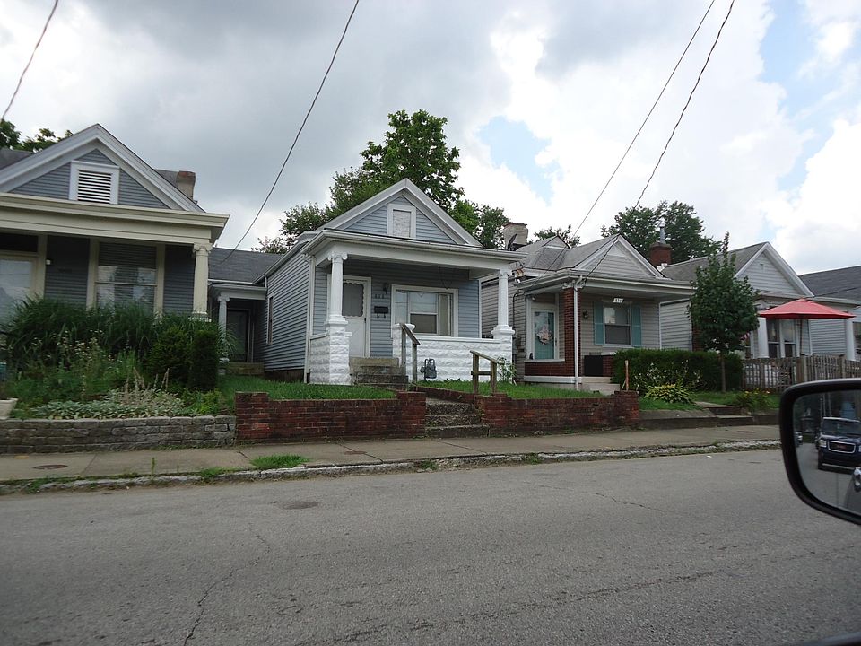 1st image of 838 Ash St