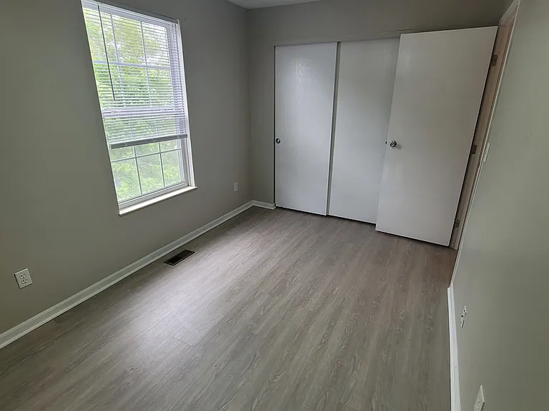 1730 Ridgebury Dr — Photo 3