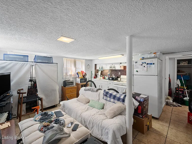4925 Southside Dr #4 — Photo 6