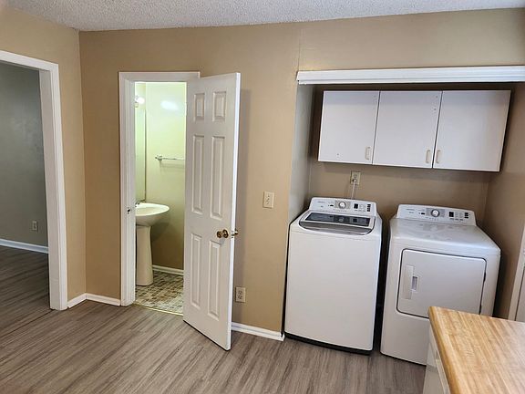 4th image of 279 Northridge Dr APT 4