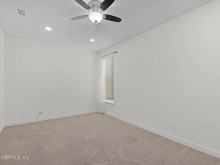 128 Payasada Oaks Trl — Photo 29