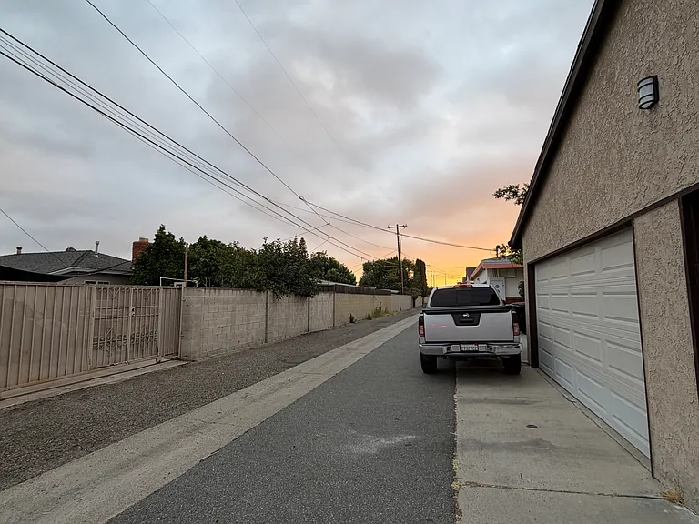 9102 Central Ave #B — Photo 18