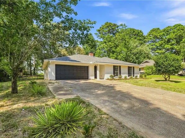 512 Fendler Pkwy, Pineville, LA 71360