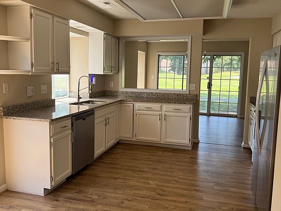 5th image of 124 Sarazen Ct