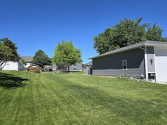 south lot to build on 