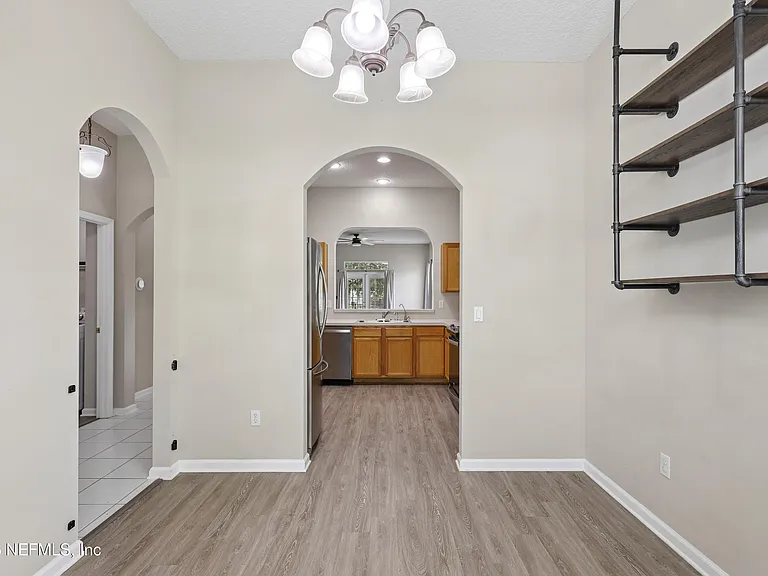 11242 Panther Creek Pkwy — Photo 4