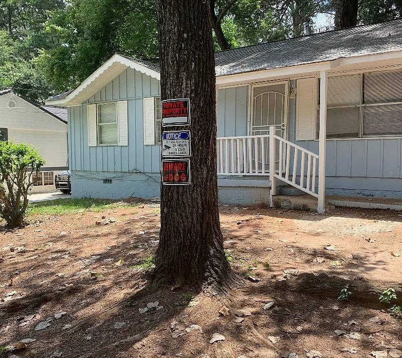 965 Martha Dr