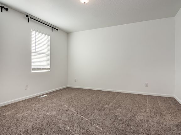5th image of 6450 Black Ridge Dr